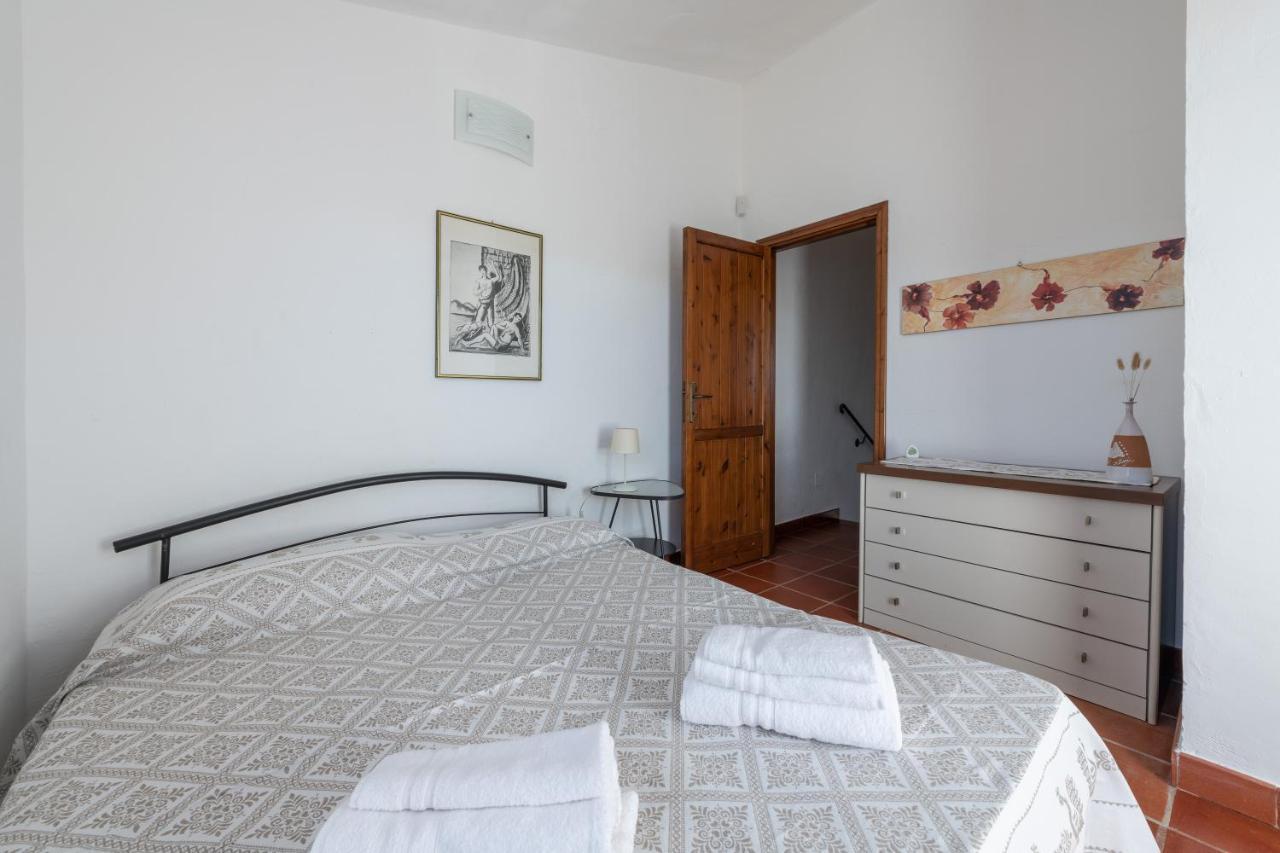 Damiano Holiday House Porto Columbu - Perd'E Sali Экстерьер фото